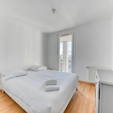 Appartement Guestready - Modern Spacious In Jean Moulin *